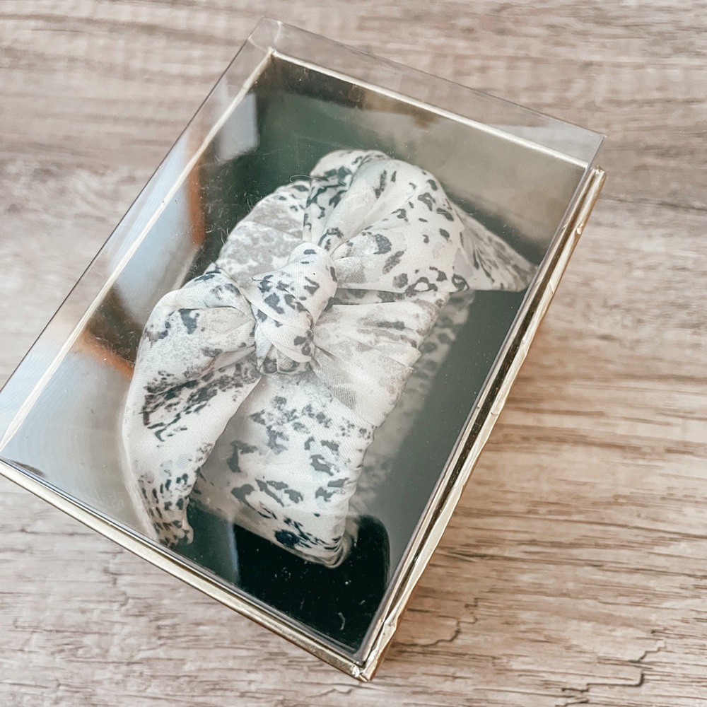 Snakeskin print bangle